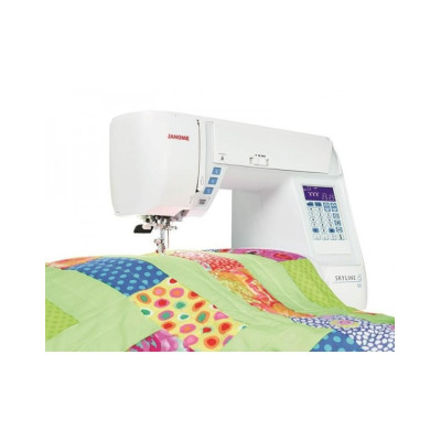 Janome Skyline S3